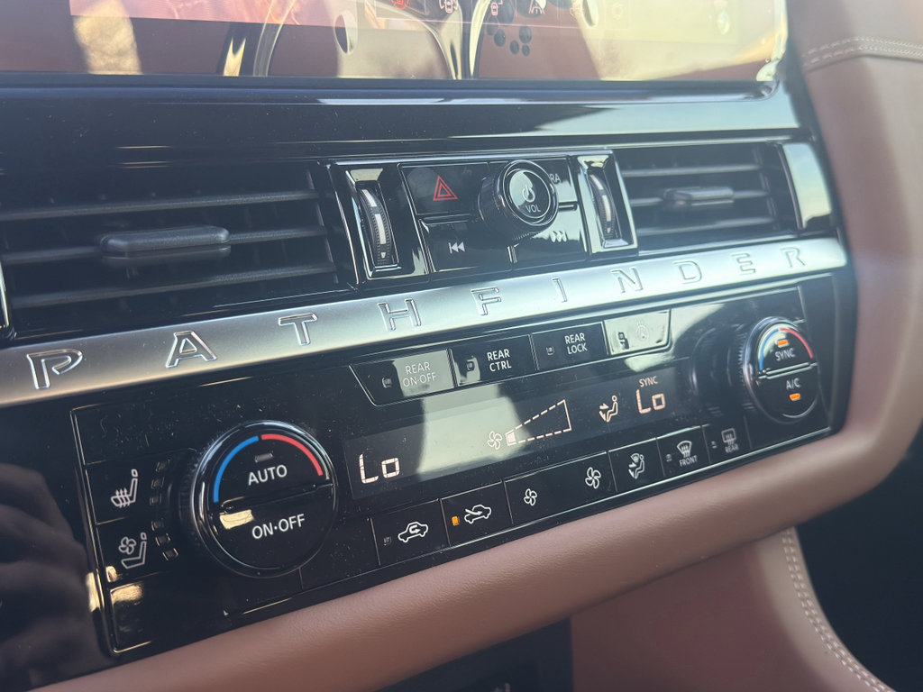 New 2026 Nissan Pathfinder Platinum image 27