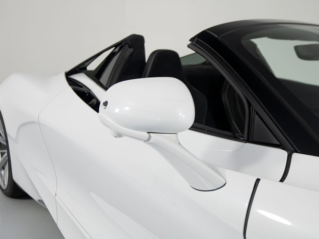Used 2024 McLaren 750S Spider RWD image 44