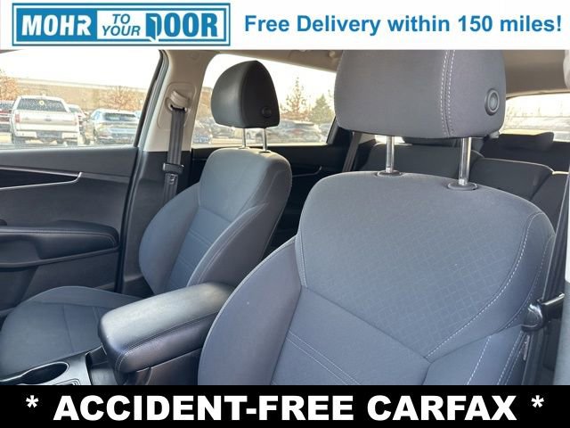 Used 2019 Kia Sorento LX image 9