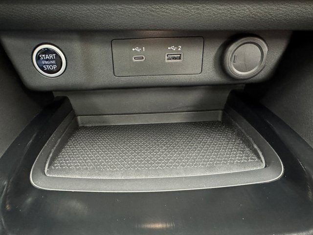Used 2022 Nissan Rogue SV w/ SV Premium Package image 18