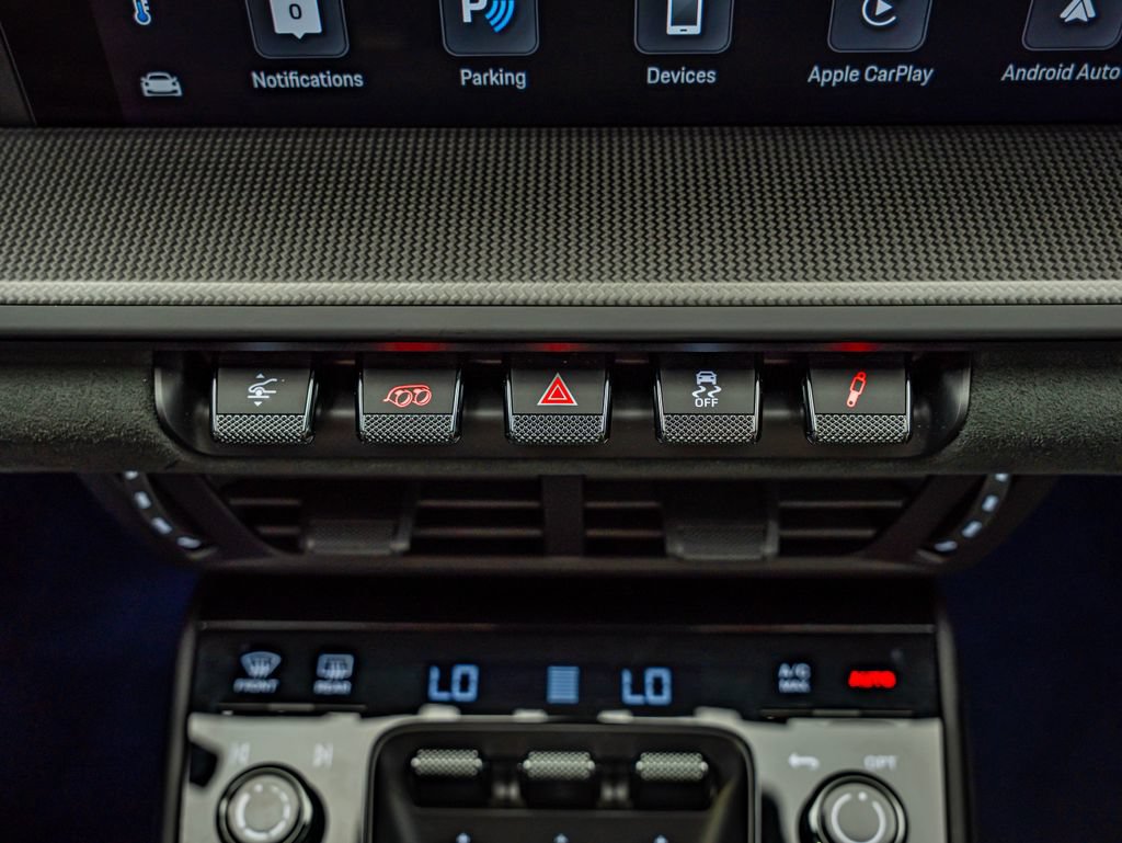 Certified 2025 Porsche 911 Carrera 4 GTS AWD/4WD image 40