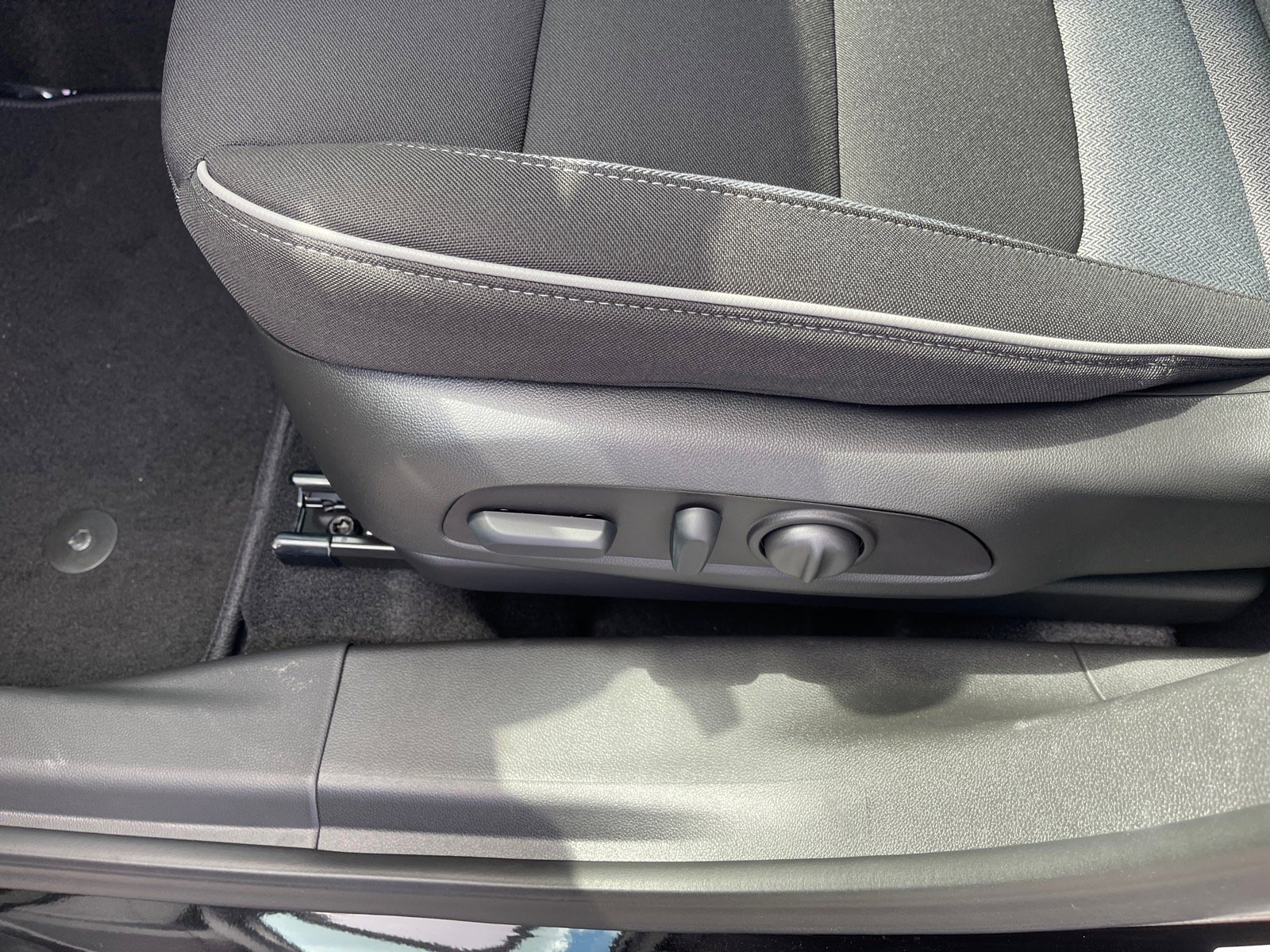 New 2026 Chevrolet TrailBlazer LT w/ Convenience Package FWD image 9