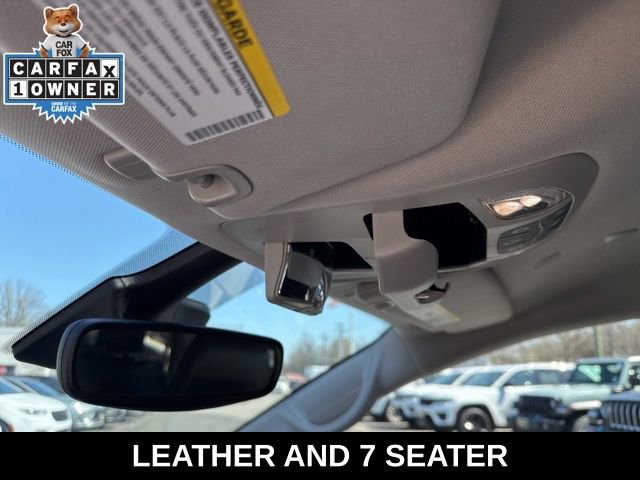 Used 2024 Chrysler Pacifica Touring-L FWD image 34
