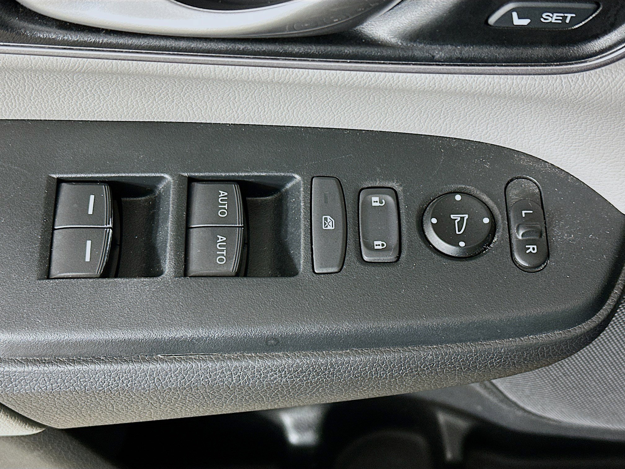 Used 2018 Honda CR-V EX-L image 15