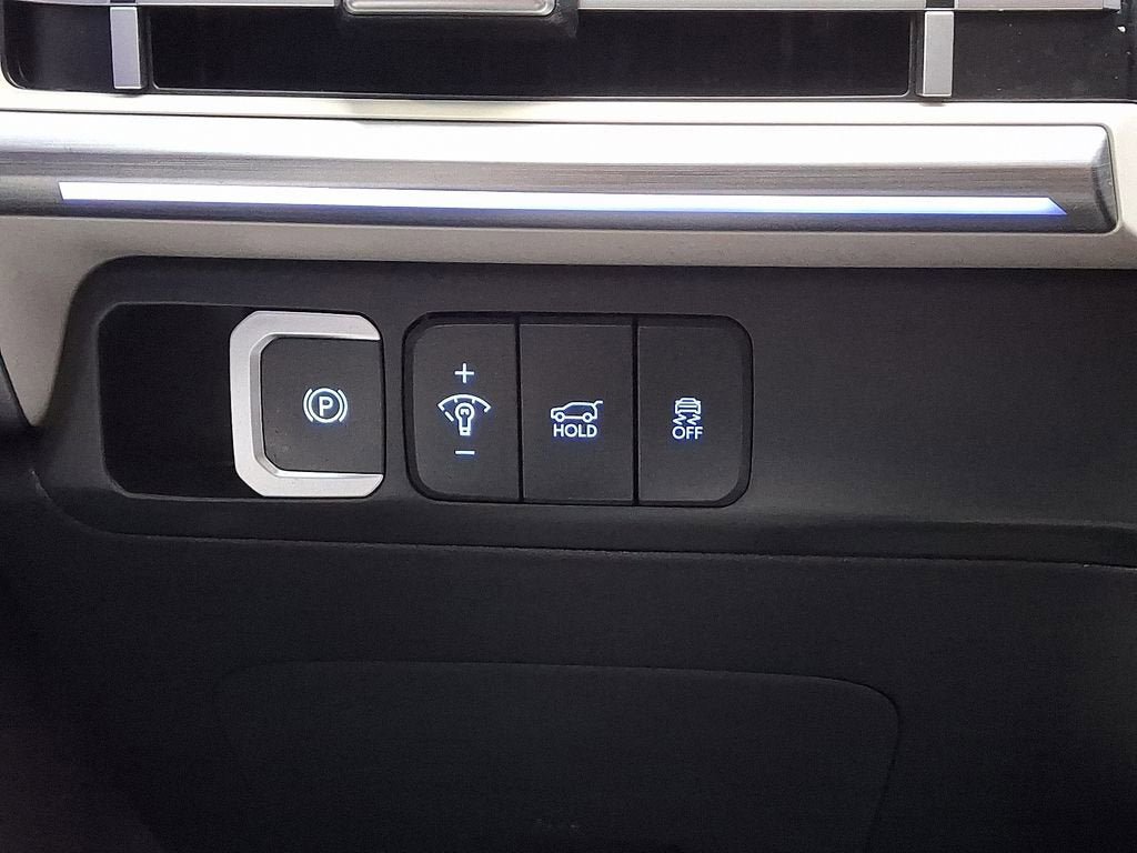 Used 2024 Hyundai Santa Fe Limited image 28