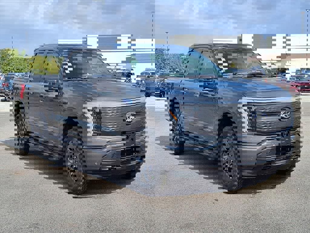 New 2025 Ford F150 Lightning Flash image 10