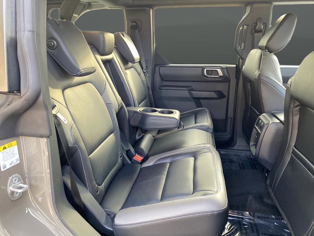 New 2025 Ford Bronco Outer Banks w/ Sasquatch Package image 41