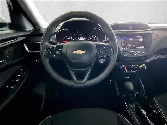 Used 2023 Chevrolet TrailBlazer LT FWD image 7