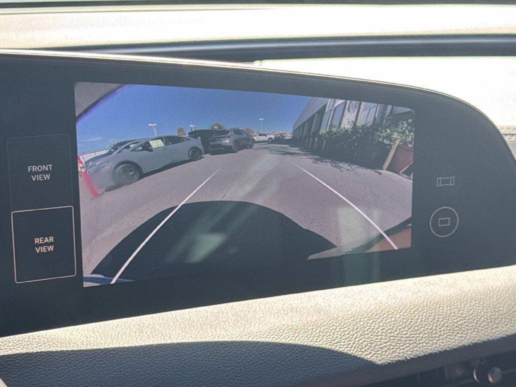 Used 2024 Lucid Air Touring AWD/4WD image 19