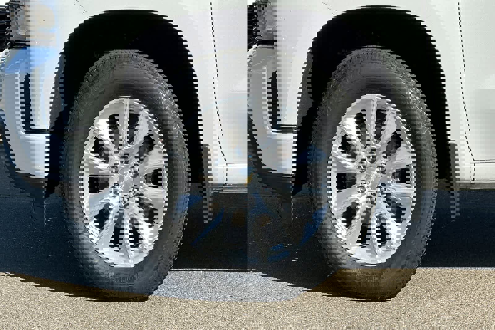 Used 2022 Chevrolet Silverado 1500 Custom image 28