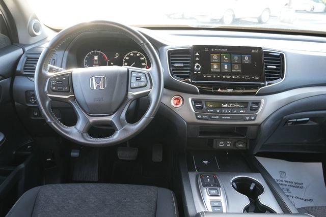 Used 2025 Honda Ridgeline Sport image 18
