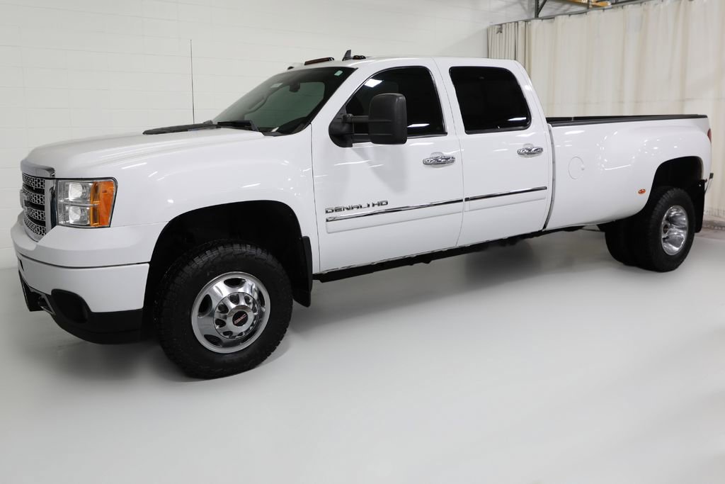Used 2011 GMC Sierra 3500 Denali AWD/4WD image 12