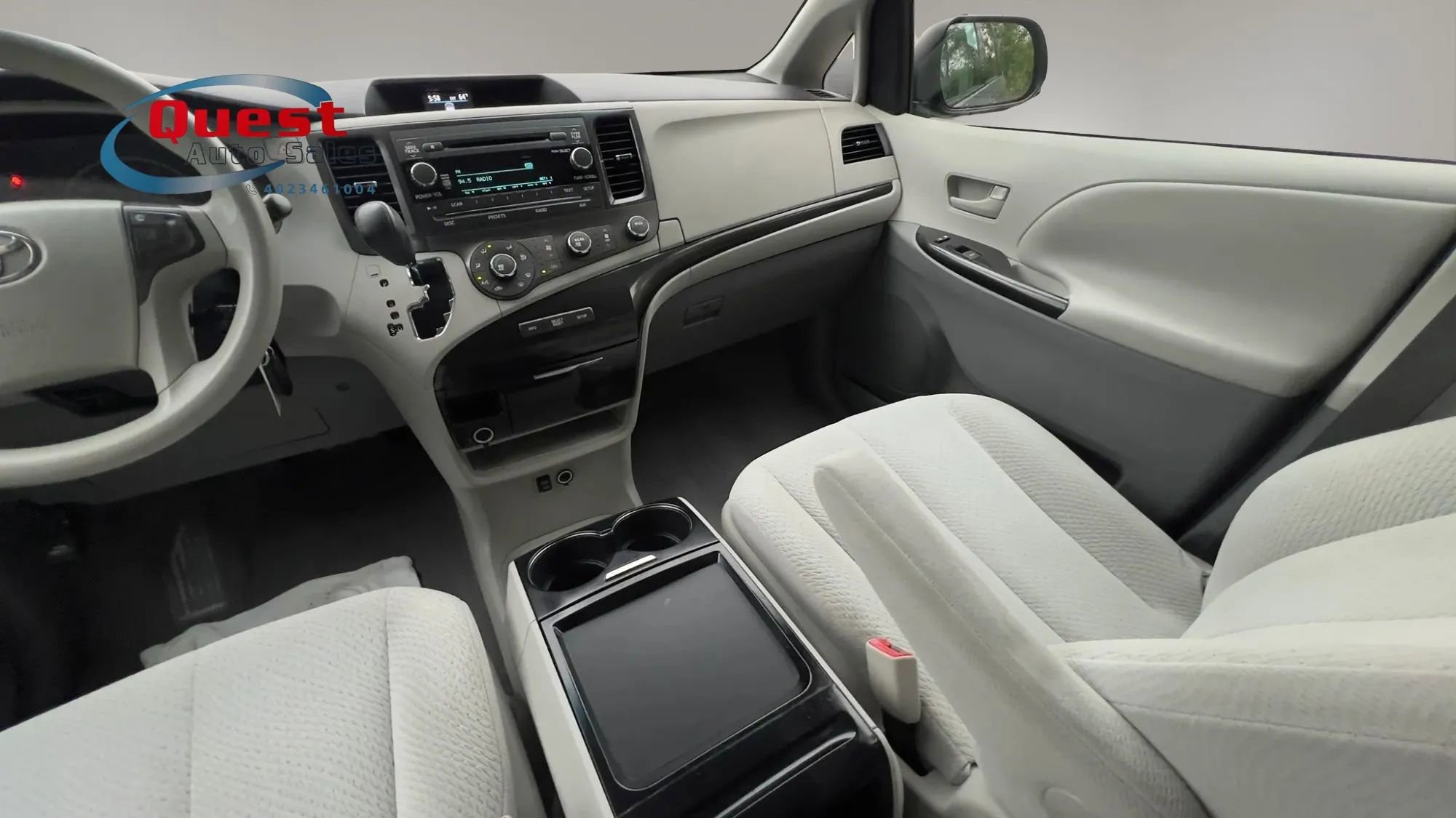 Used 2011 Toyota Sienna LE w/ Towing Pkg FWD image 15