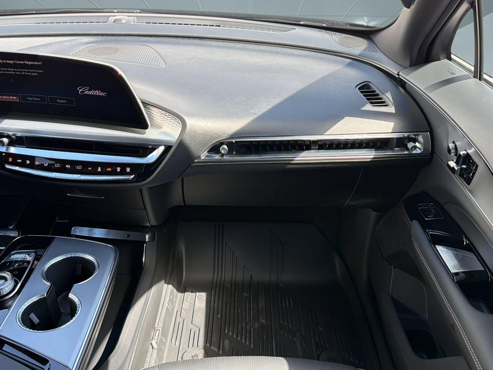New 2027 Cadillac Lyriq Sport RWD image 29
