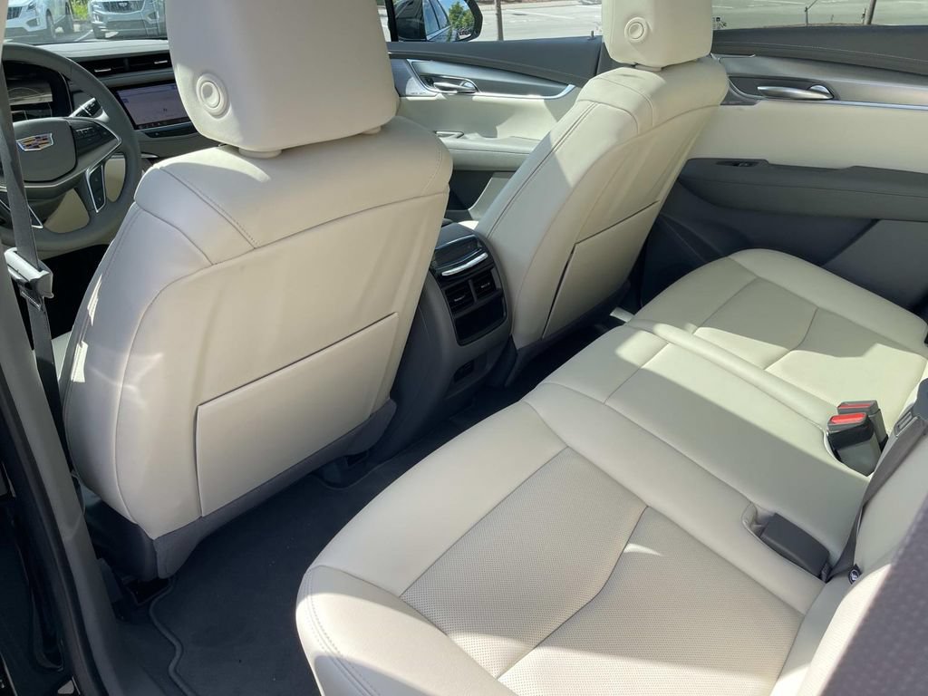 New 2026 Cadillac XT5 Premium Luxury w/ Driver Assist Package AWD/4WD image 18