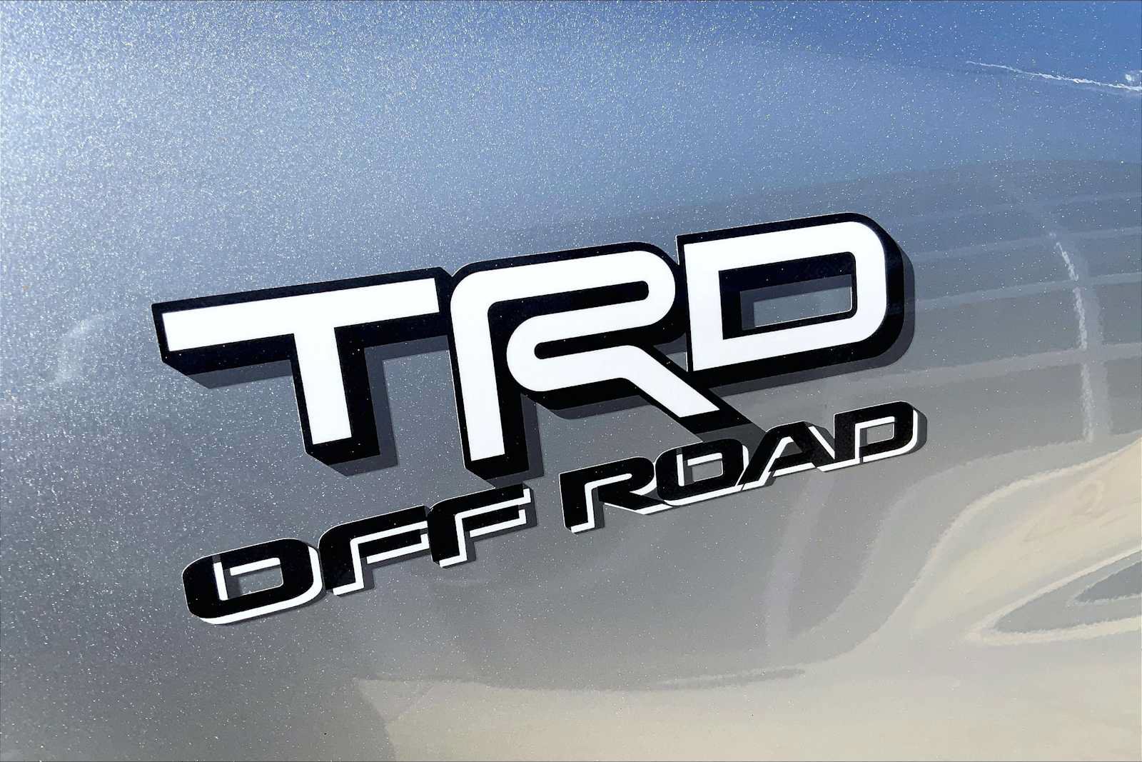Used 2025 Toyota Tacoma TRD Off-Road w/ TRD Off Road Upgrade Package AWD/4WD image 10