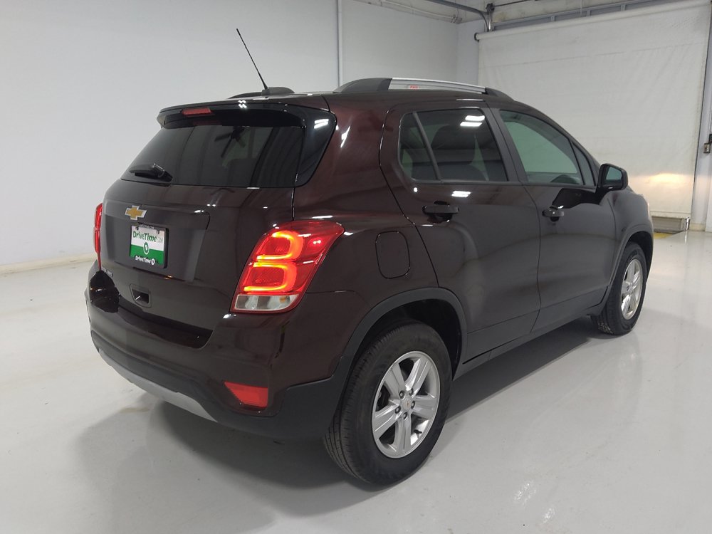 Used 2021 Chevrolet Trax LT w/ LT Convenience Package AWD/4WD image 9