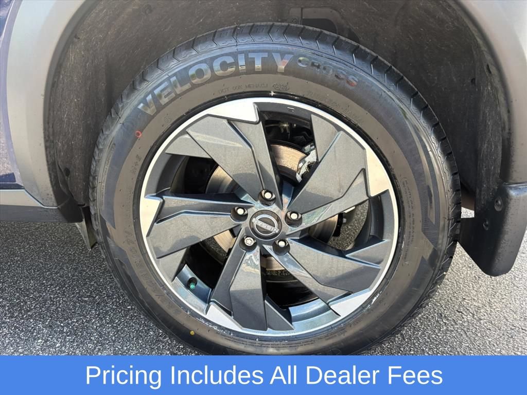 Certified 2024 Nissan Rogue SV w/ SV Premium Package AWD/4WD image 27