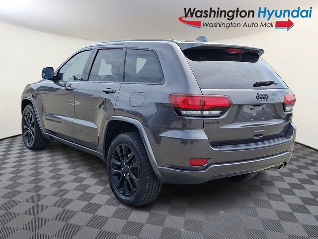 Used 2019 Jeep Grand Cherokee Altitude AWD/4WD image 4
