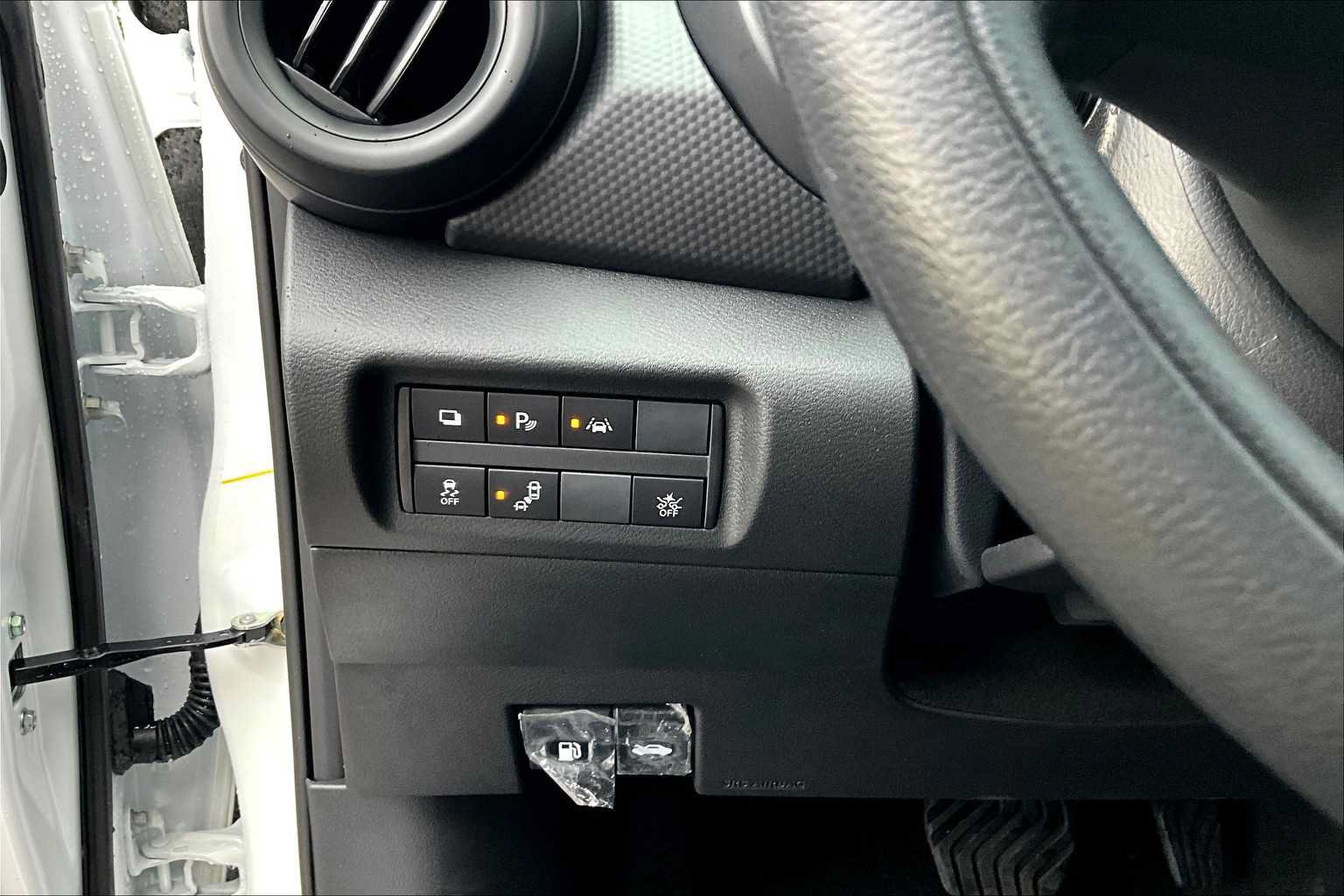 Used 2025 Nissan Kicks Play S FWD image 15