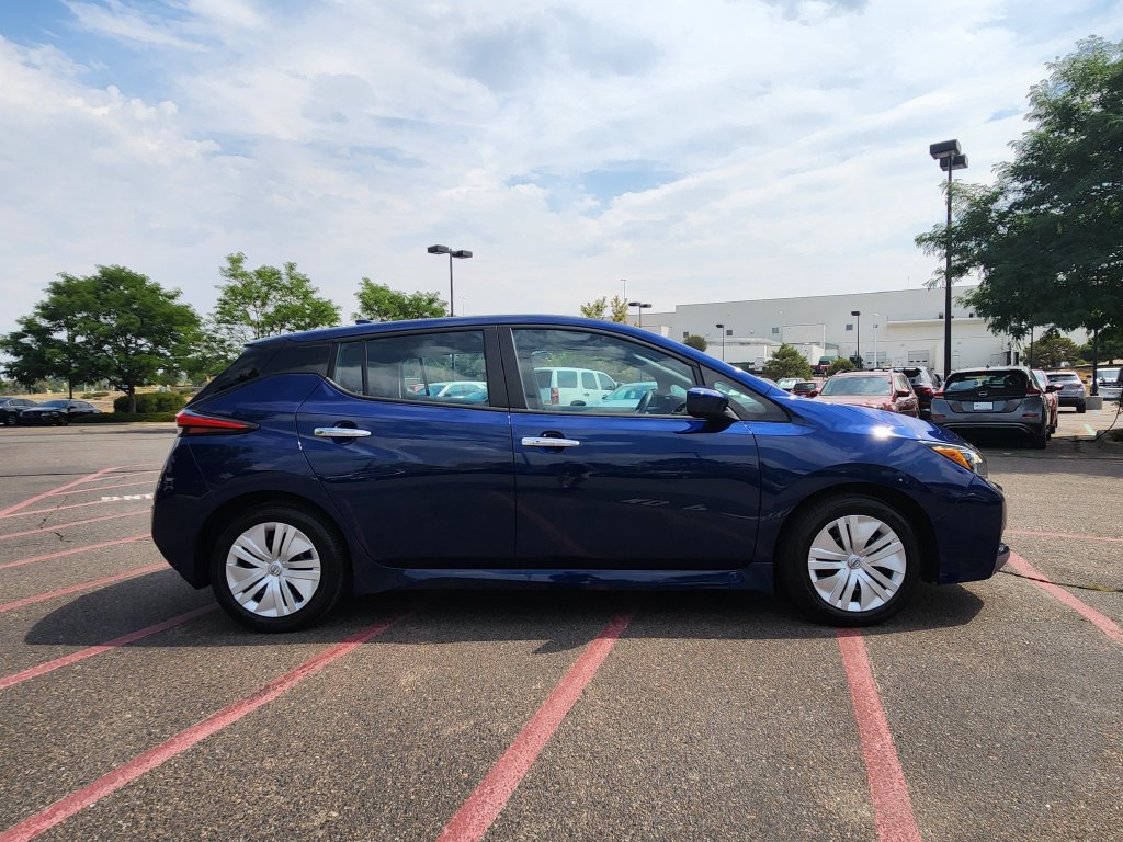 Used 2025 Nissan Leaf S FWD image 7