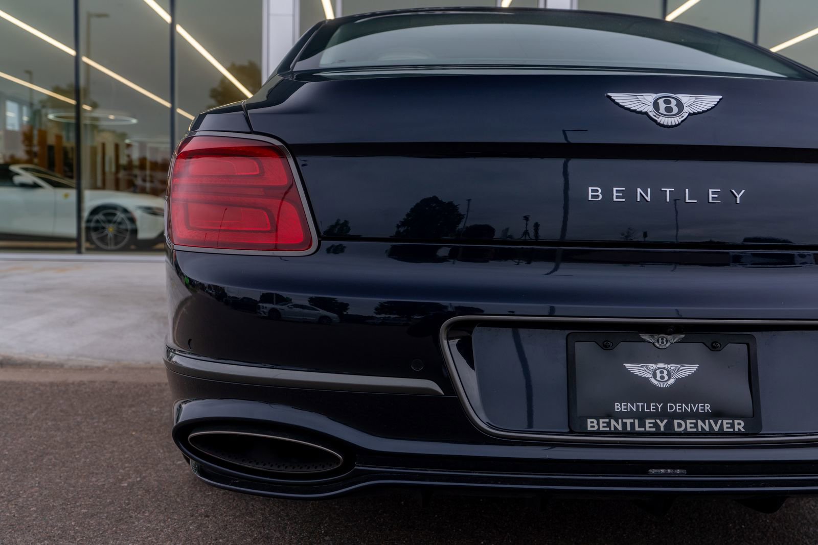 New 2025 Bentley Flying Spur Plug-In Hybrid image 16