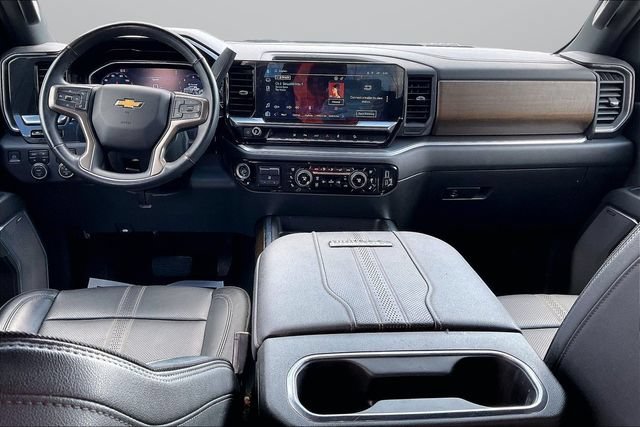Certified 2024 Chevrolet Silverado 2500 High Country w/ High Country Premium Package AWD/4WD image 15