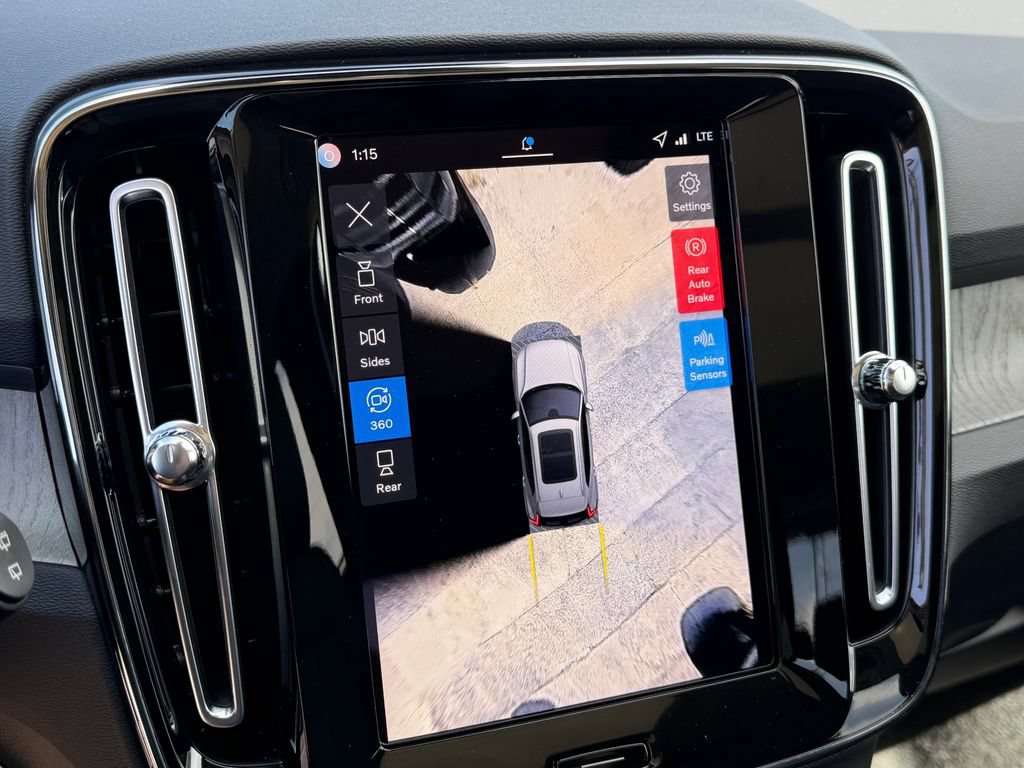 New 2026 Volvo XC40 B5 Plus w/ Protection Package Premier AWD/4WD image 23