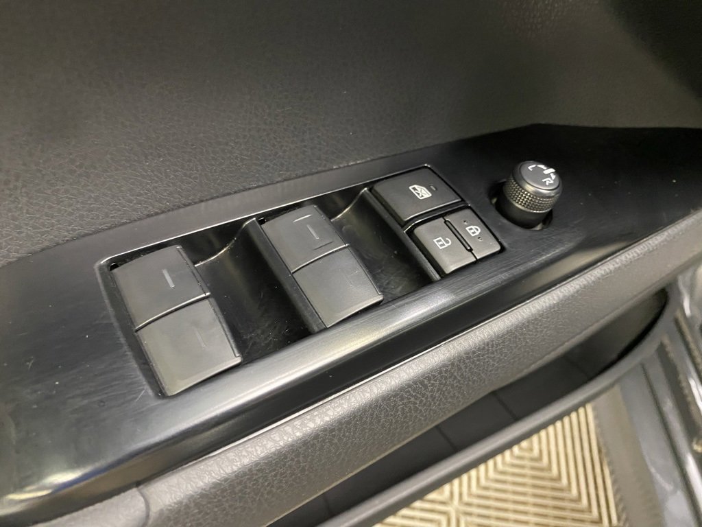 Used 2025 Toyota Camry Hybrid image 23