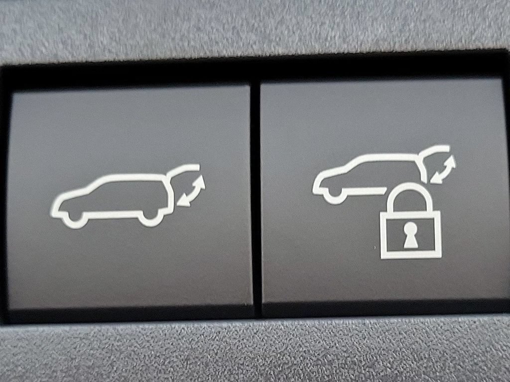 New 2026 Toyota RAV4 XSE AWD/4WD image 11