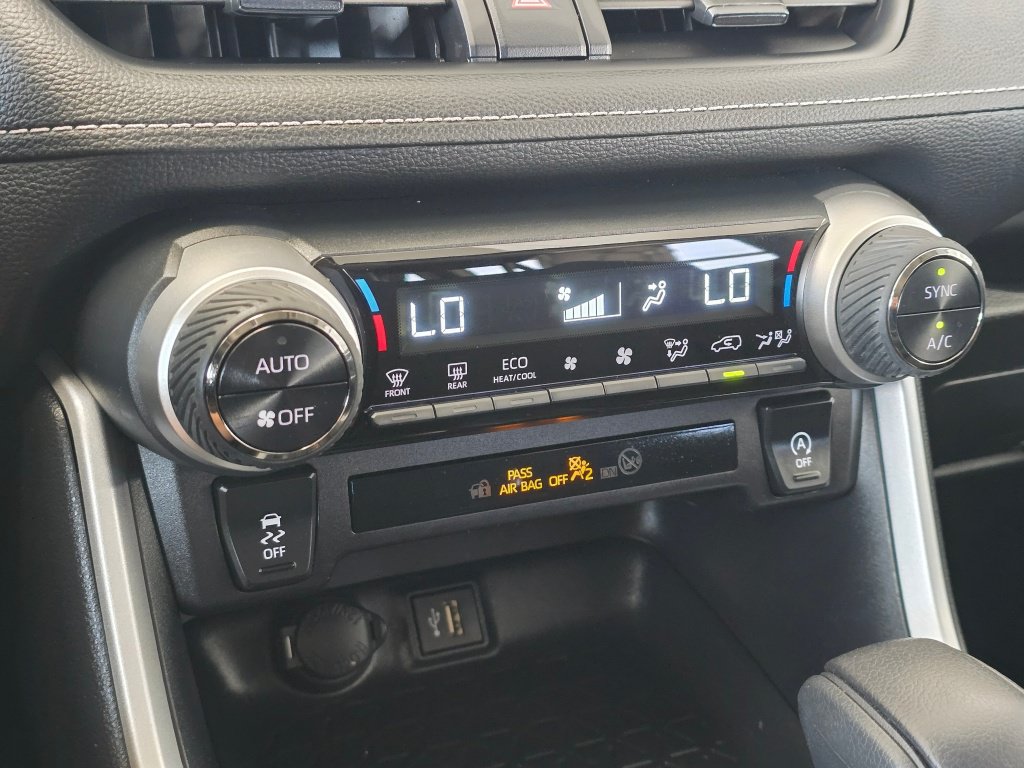 Certified 2025 Toyota RAV4 XLE AWD/4WD image 26