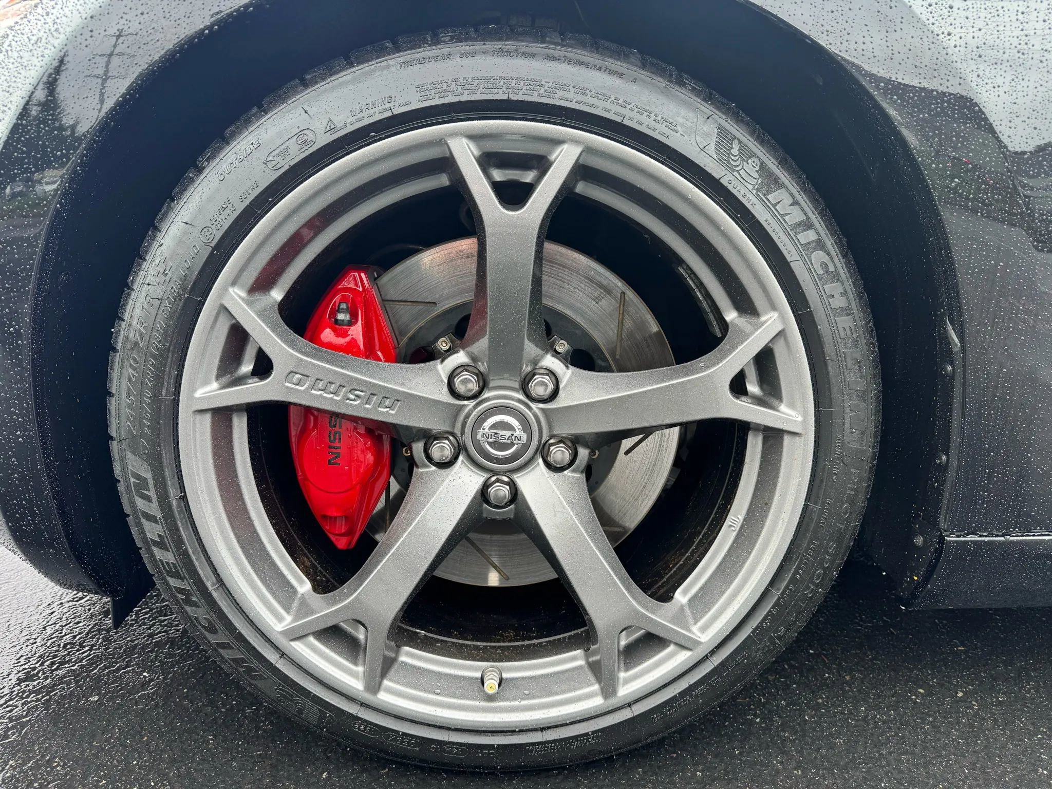 Used 2010 Nissan 370Z Touring image 16