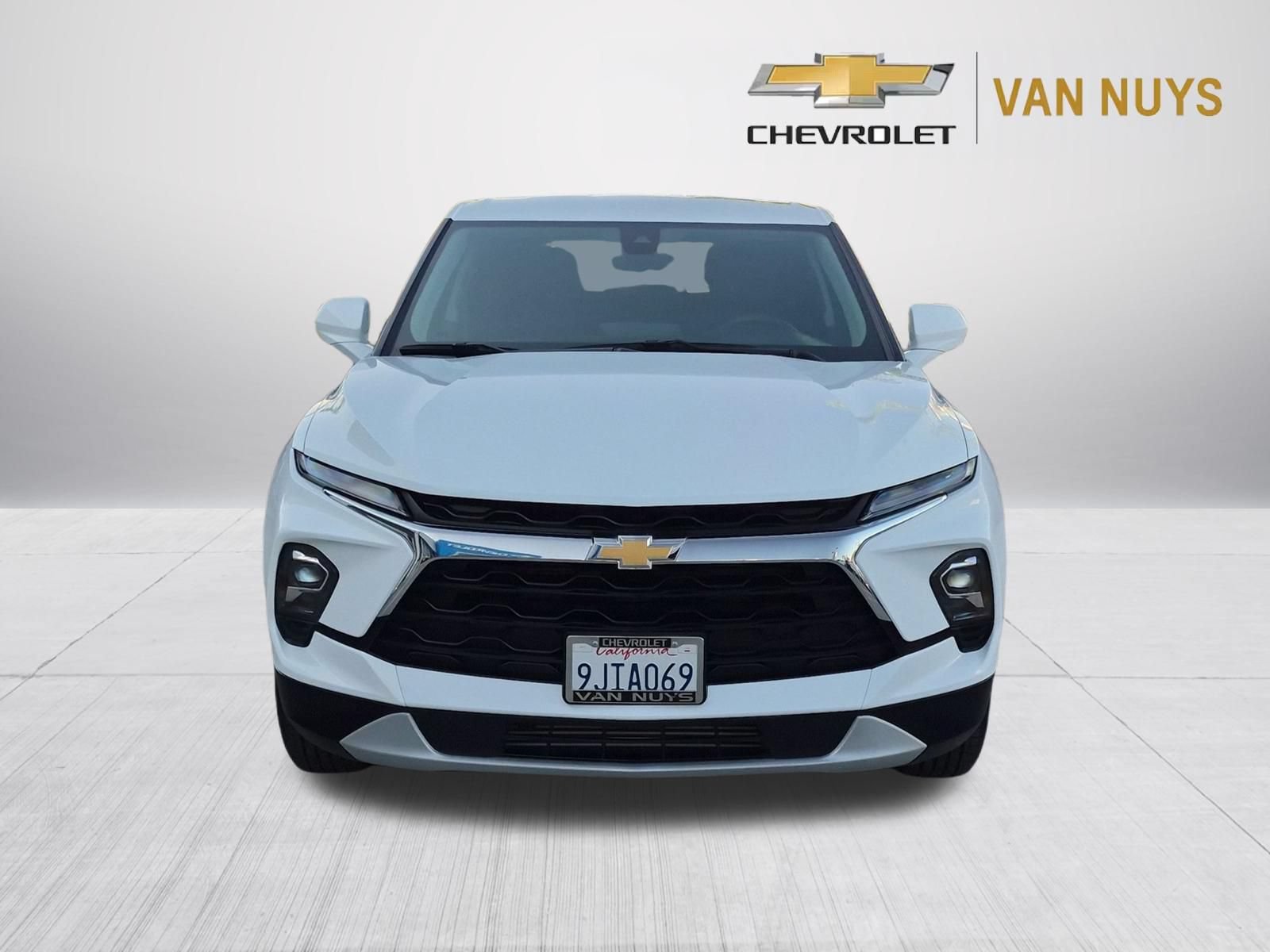 Used 2024 Chevrolet Blazer LT w/ LPO, Cargo Package FWD image 2