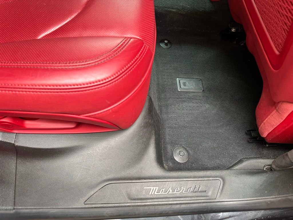 Used 2023 Maserati Levante Modena image 34