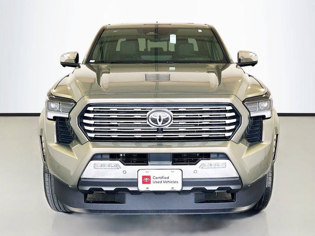 Used 2025 Toyota Tacoma Limited AWD/4WD image 2