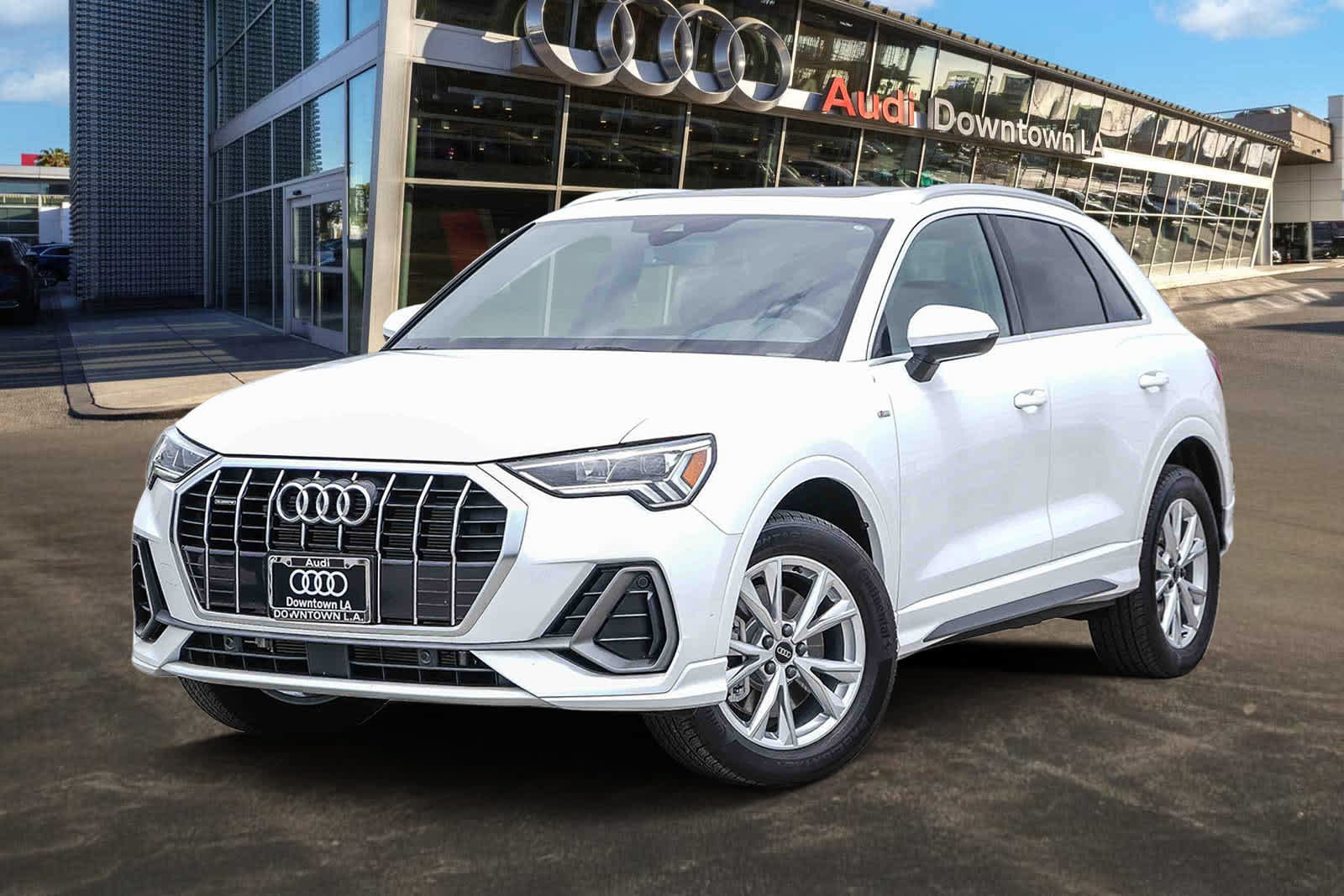 Used 2025 Audi Q3 2.0T Premium w/ Convenience Package