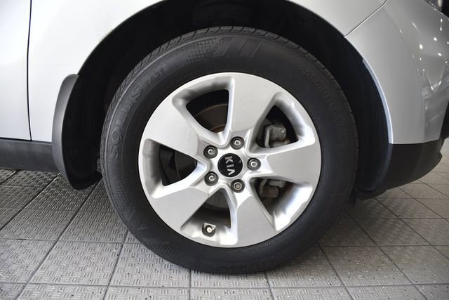 Used 2019 Kia Soul FWD image 28