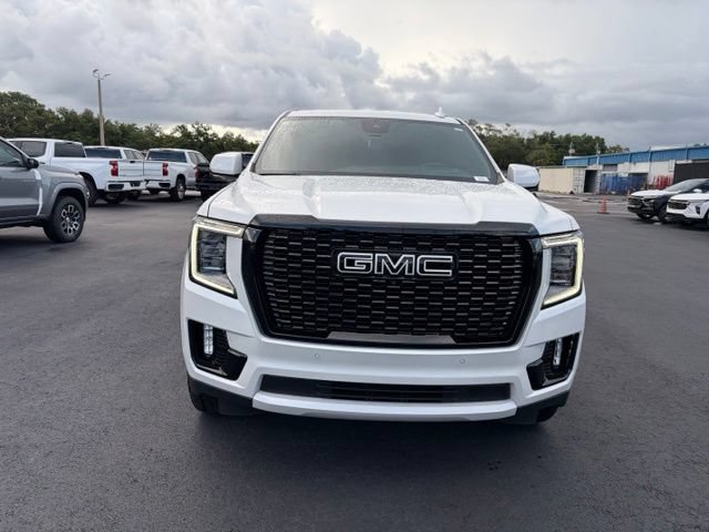 Used 2023 GMC Yukon XL Denali w/ Advanced Technology Package AWD/4WD image 2