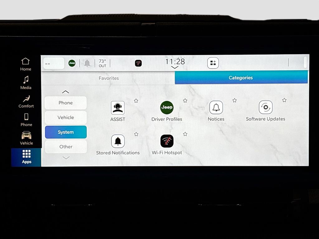 Used 2025 Jeep Gladiator Sport image 12