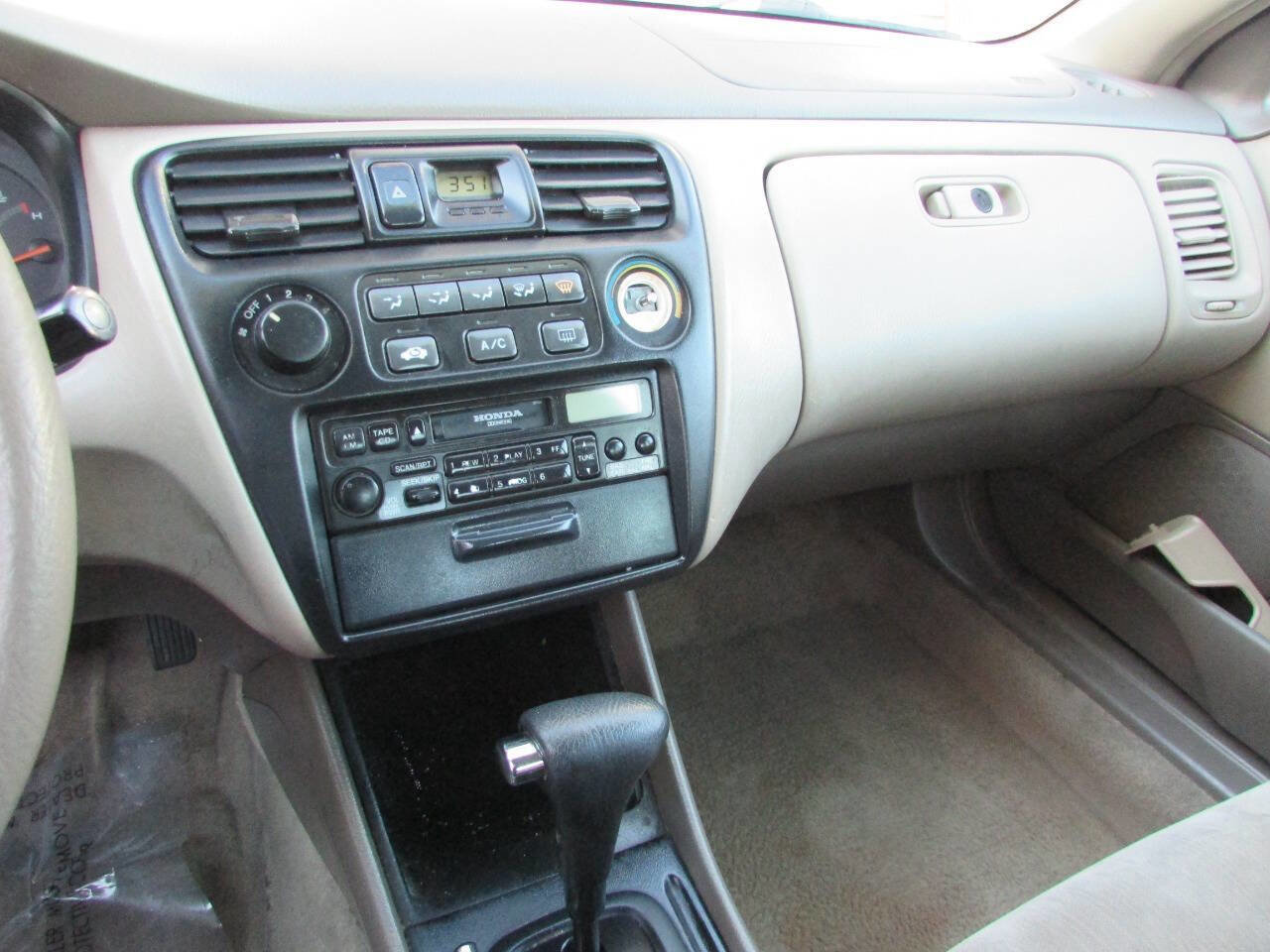 Used 2000 Honda Accord LX image 28