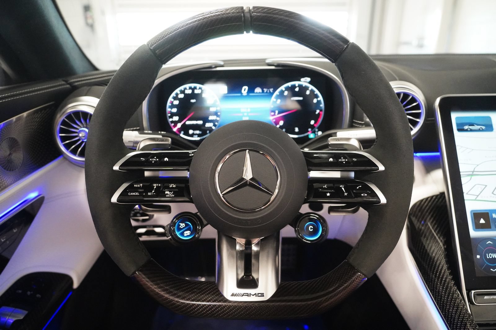 Certified 2025 Mercedes-Benz SL 63 AMG 4MATIC image 18