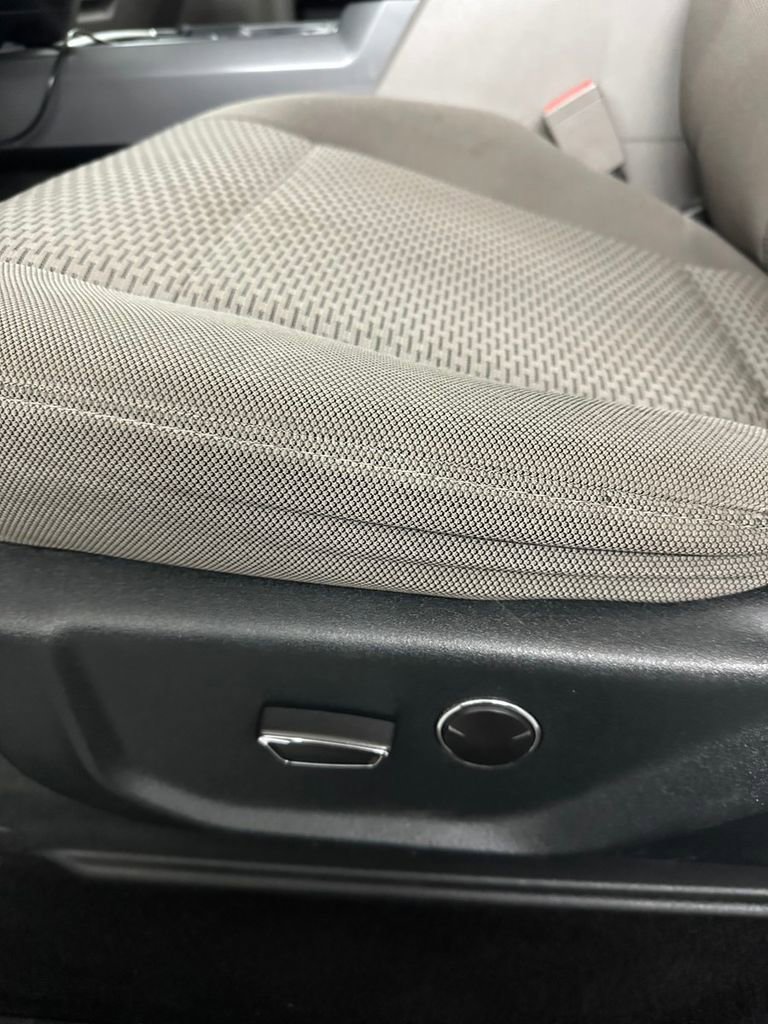 Used 2019 Ford F250 XLT w/ XLT Premium Package image 16