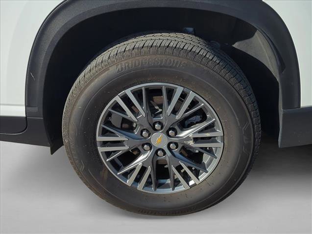 Used 2024 Chevrolet Traverse LT FWD image 5