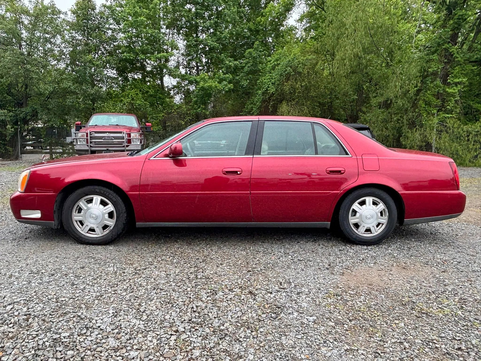 Used 2005 Cadillac De Ville FWD image 2