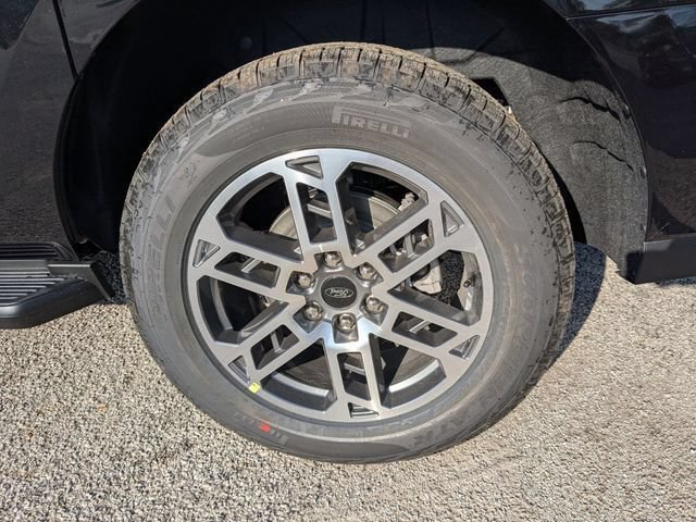 New 2026 Ford Expedition Max Active AWD/4WD image 9