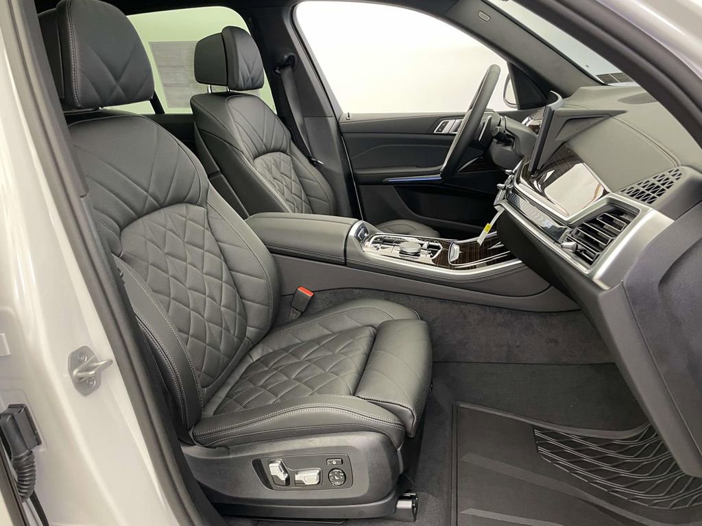 New 2026 BMW X5 xDrive50e AWD/4WD image 20