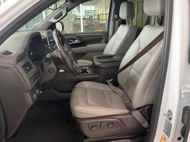 Used 2022 Chevrolet Tahoe LT w/ Luxury Package image 4