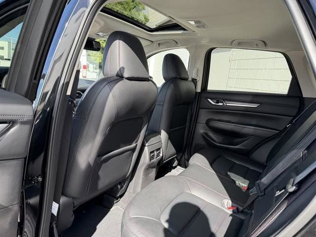 New 2025 MAZDA CX-5 Carbon Edition image 17