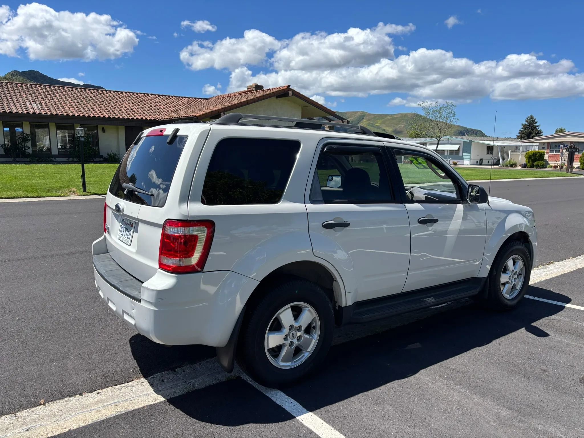 Used 2009 Ford Escape XLT image 5