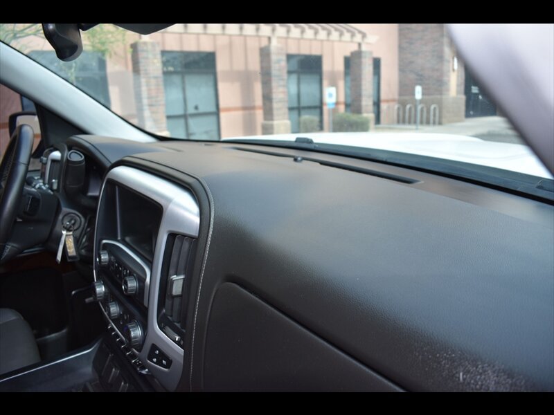 Used 2018 GMC Sierra 1500 SLT AWD/4WD image 36